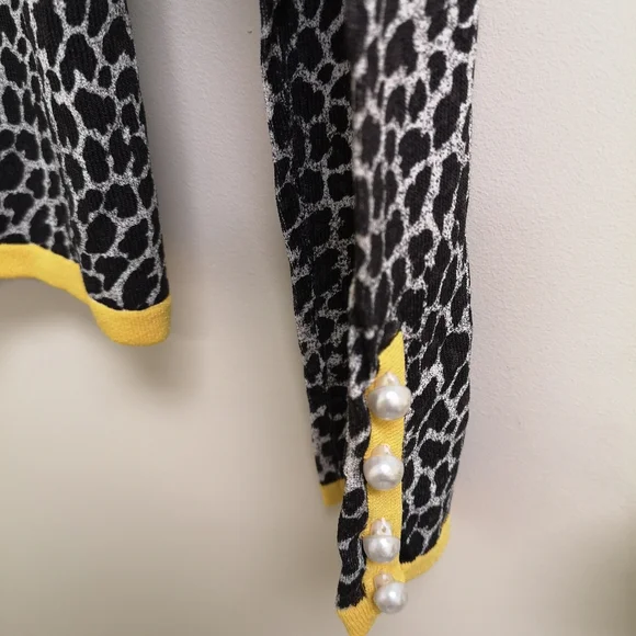 Twin Set - Picture 3 of 9